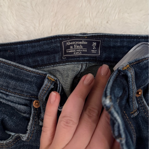 Abercrombie & fitch jeans - Picture 3 of 3